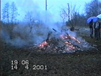 osterfeuer2001_03.jpg